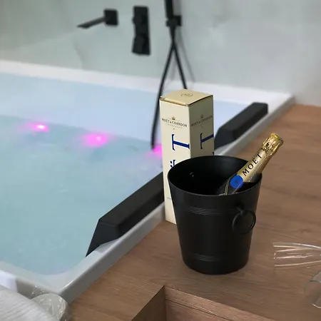 Paradiso Esotico بولينيانو آ ماري